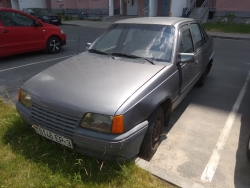 Opel  1990 года в городе Гомель фото 2