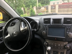 Toyota Highlander 2013 года в городе Могилёв фото 5