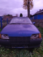 Opel Kadett 1995 года в городе Смолевический раён п.Черницкий фото 1