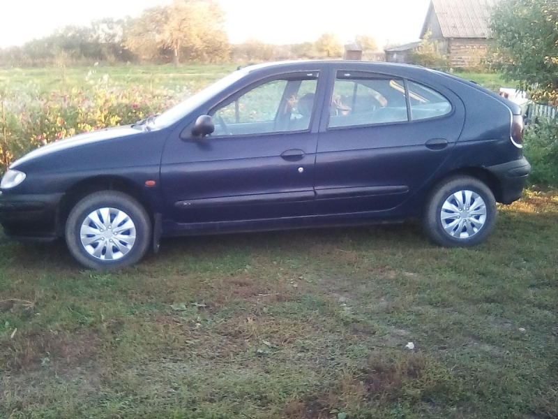 Renault Megane 1996 года в городе Ивацевичи фото 1