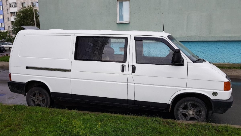 Volkswagen Transporter 1995 года в городе речица фото 1