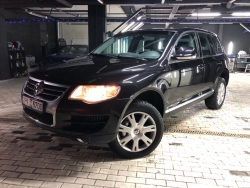 Volkswagen Touareg 2009 года в городе Минск фото 1