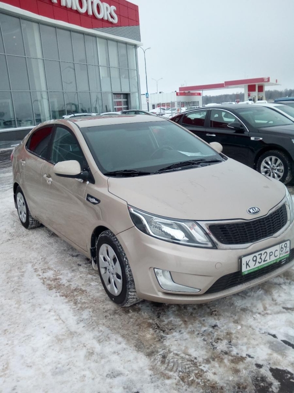 Kia Rio 2014 года в городе Беларусь фото 1