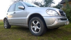 Mercedesbenz ML500 2002 года в городе VBYCR фото 2