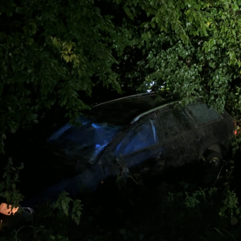 Audi A4 1998 года в городе Россь фото 1