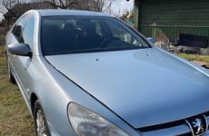 Peugeot 607, 2001